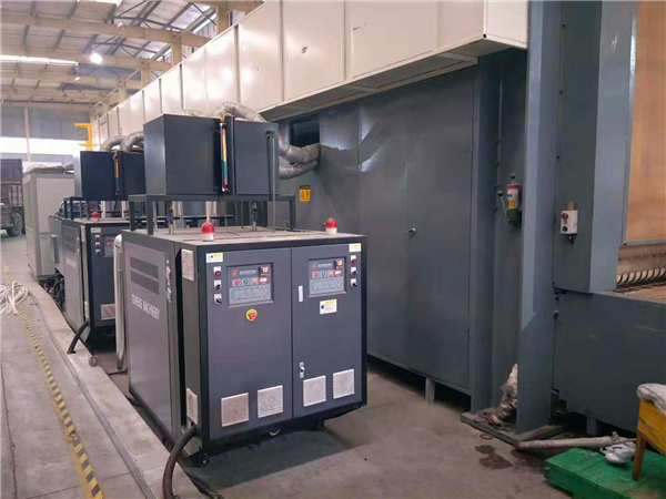 GMT材料生产线模温机 (1) GMT材料生产线模温机 (1)